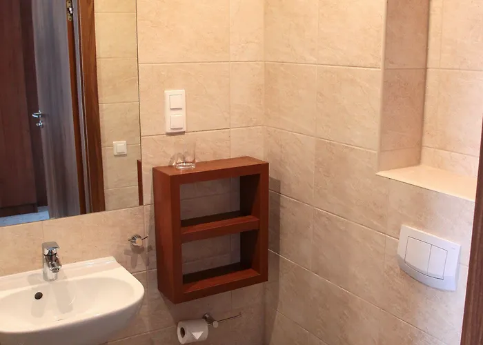 Srodka Boutique Hotel 3*