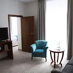 Srodka Boutique 3*